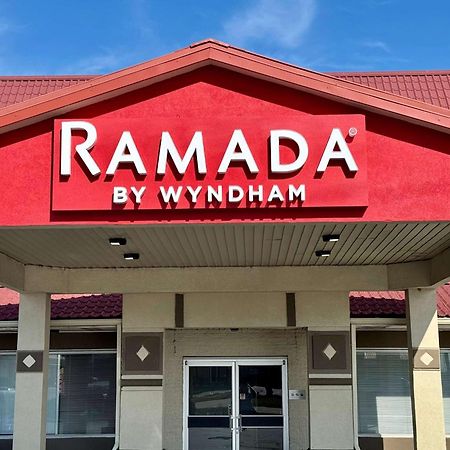 Ramada By Wyndham Lumberton Exterior foto