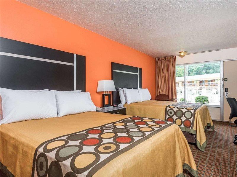 Ramada By Wyndham Lumberton Exterior foto