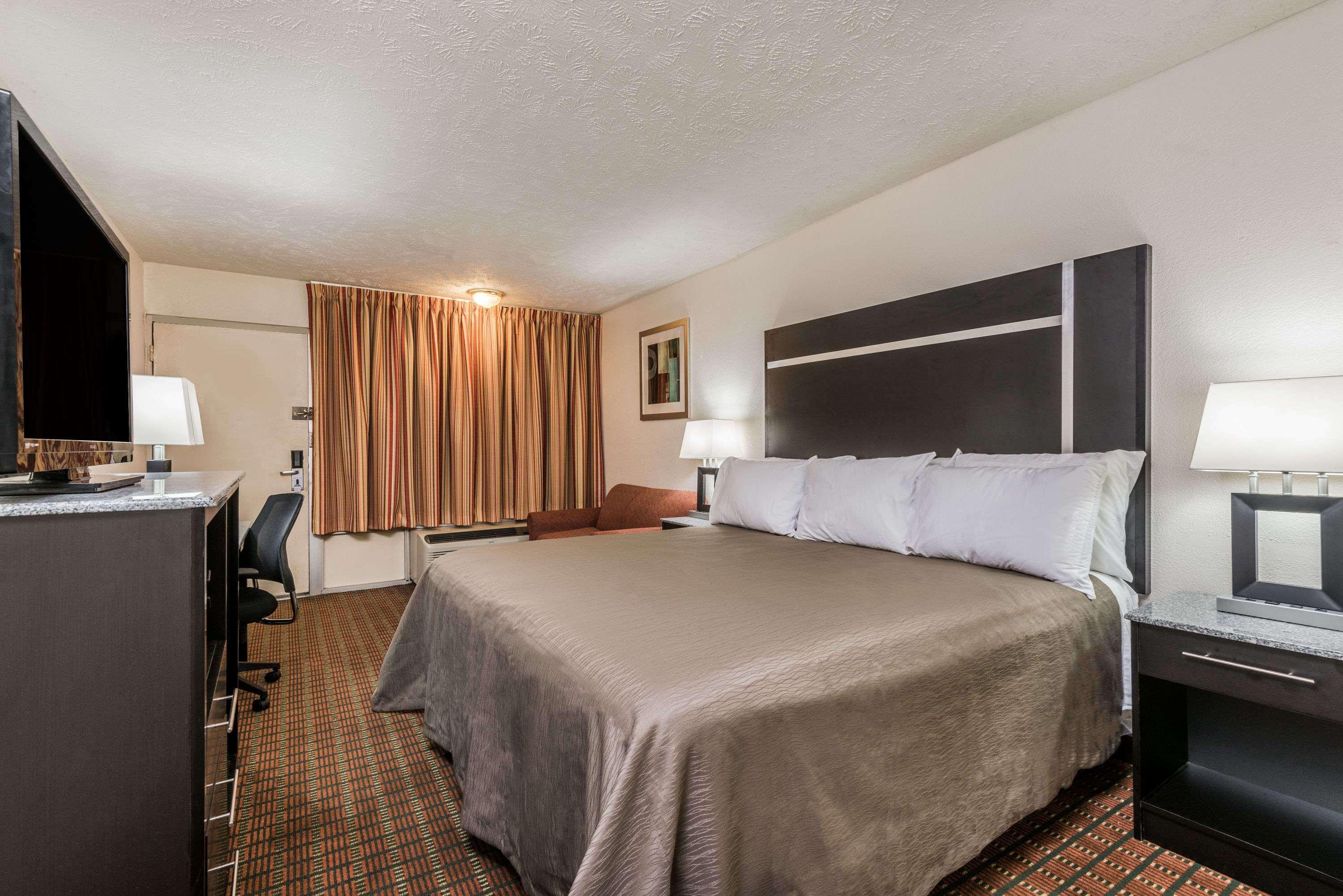 Ramada By Wyndham Lumberton Exterior foto