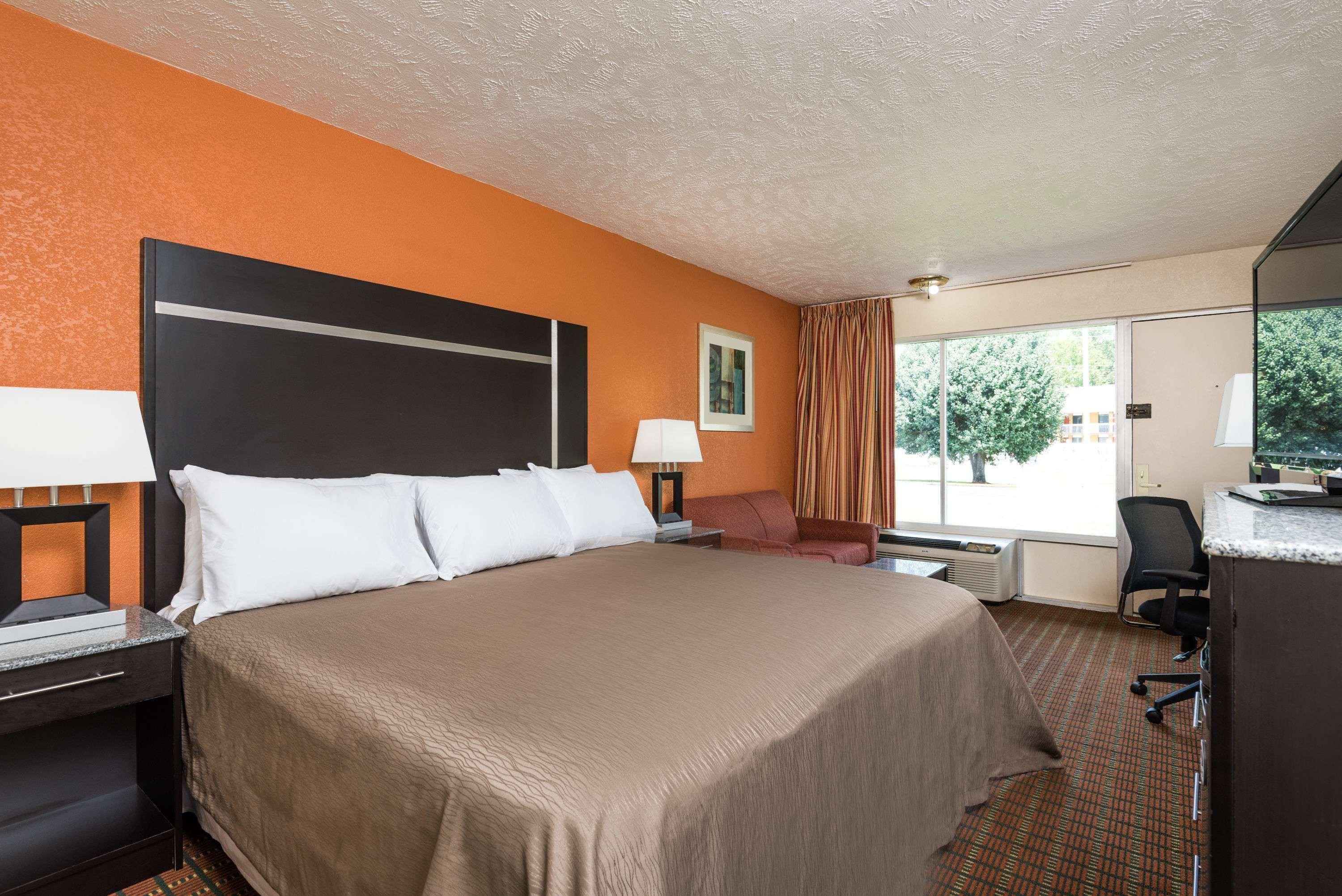 Ramada By Wyndham Lumberton Exterior foto
