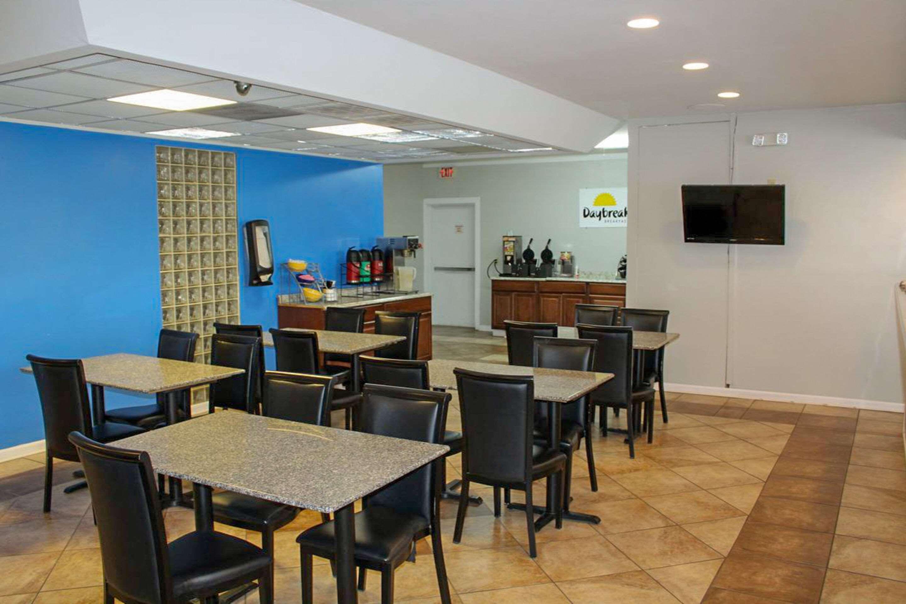 Ramada By Wyndham Lumberton Exterior foto